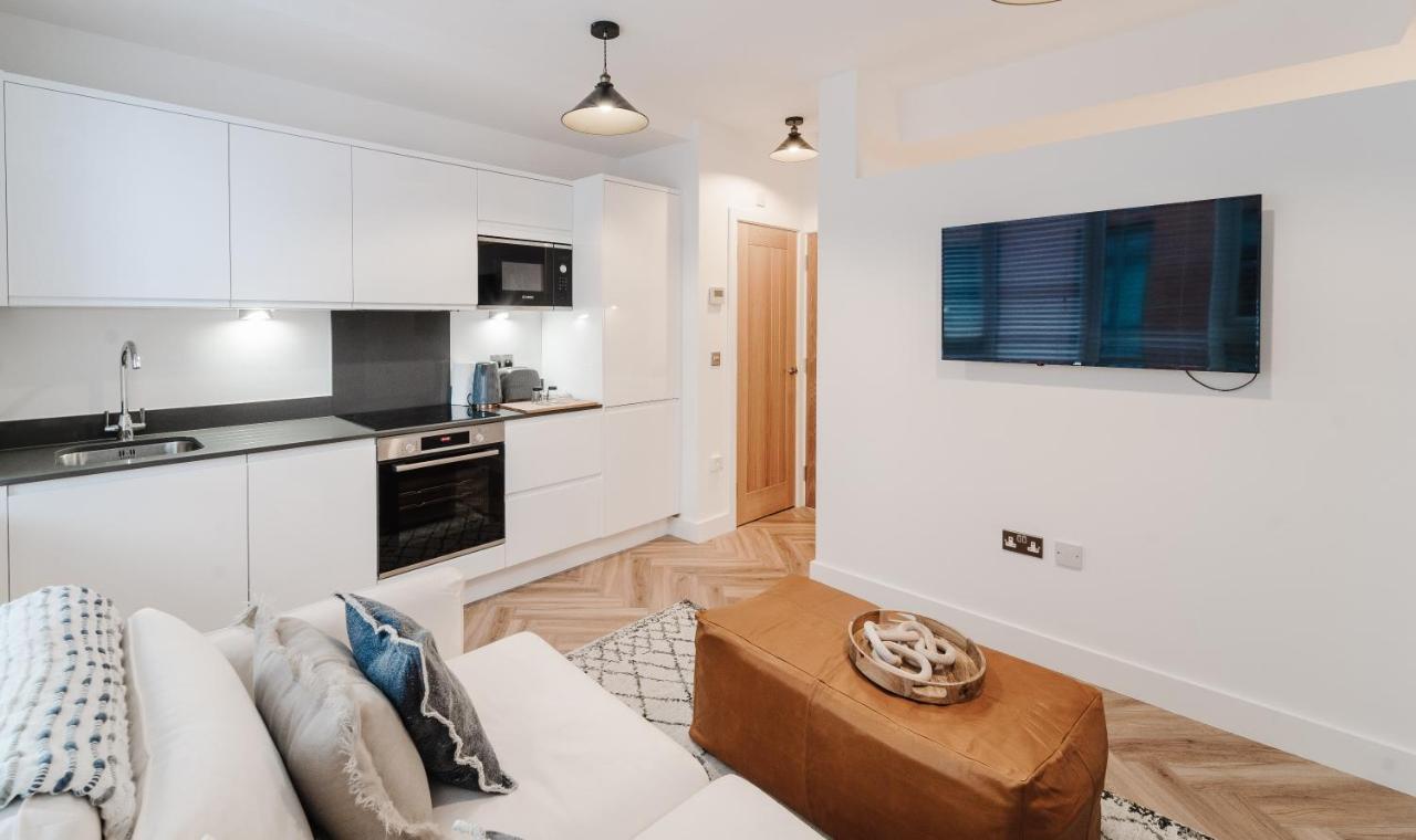 Royal House Stylish Apartments - 체스터 외부 사진