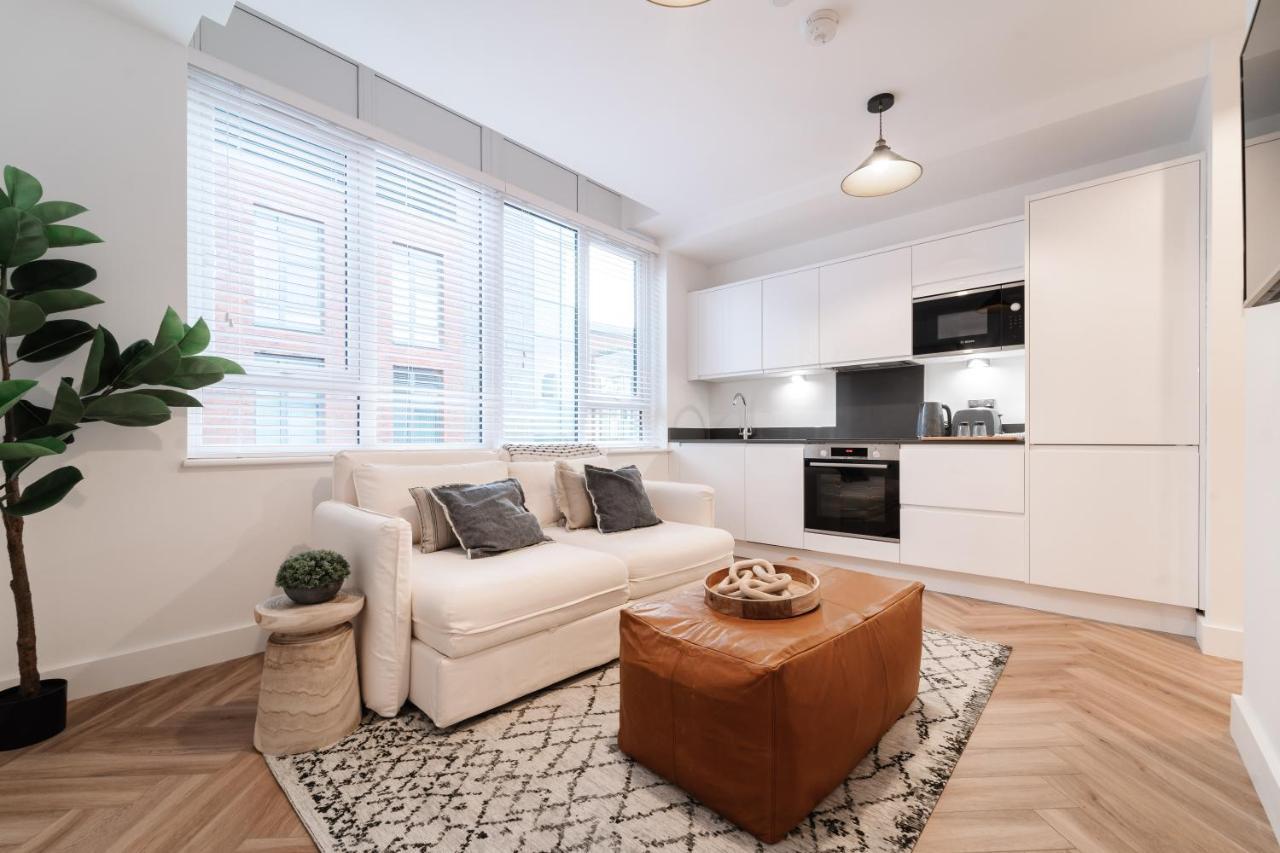 Royal House Stylish Apartments - 체스터 외부 사진
