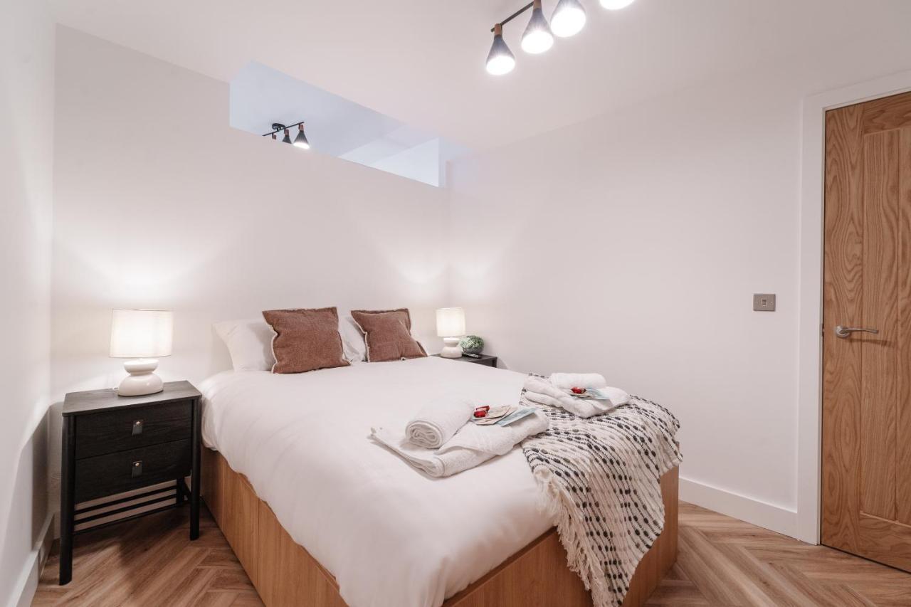 Royal House Stylish Apartments - 체스터 외부 사진