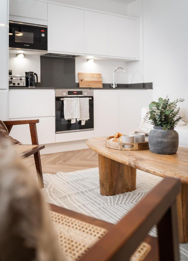 Royal House Stylish Apartments - 체스터 외부 사진