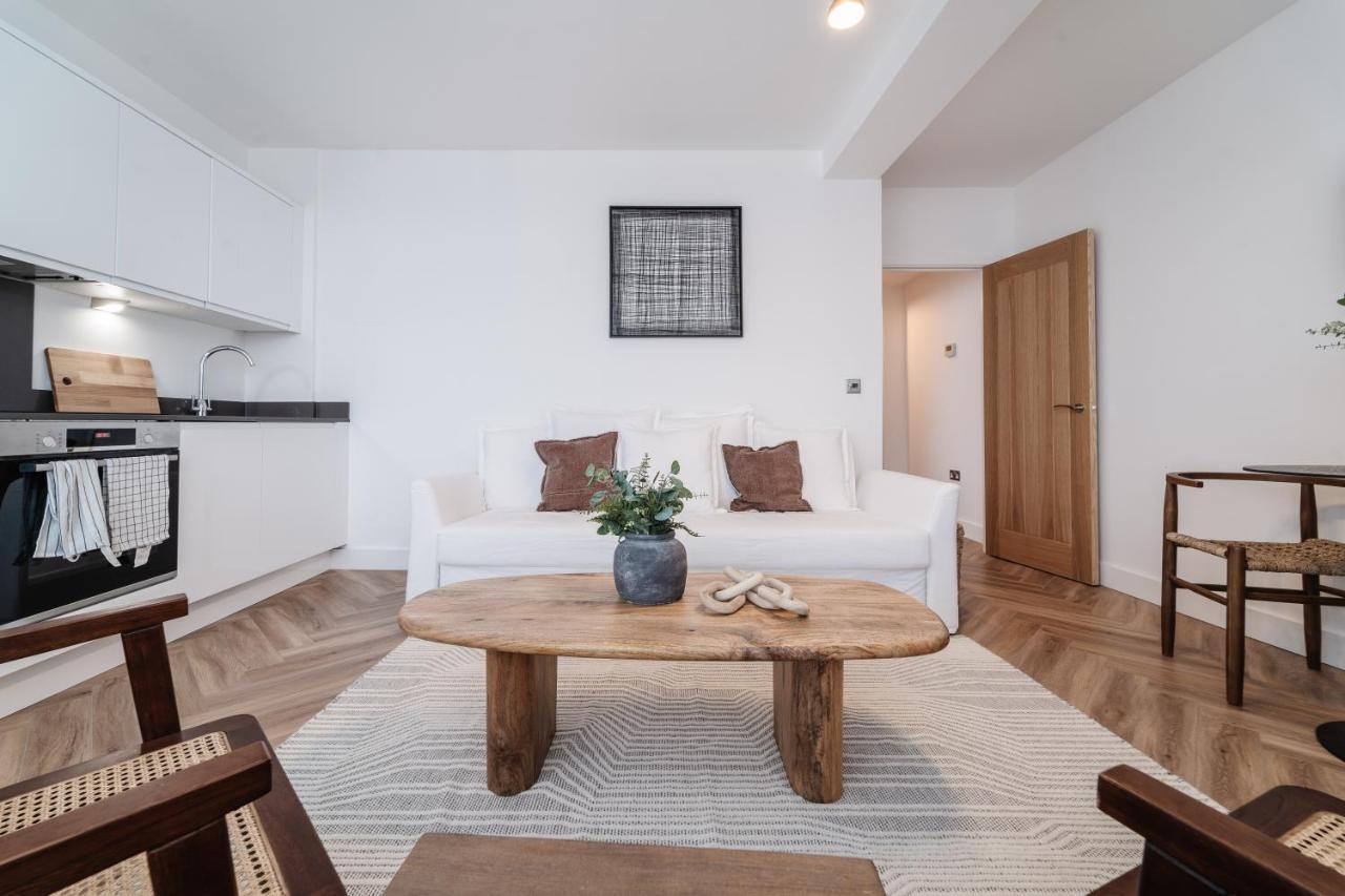 Royal House Stylish Apartments - 체스터 외부 사진