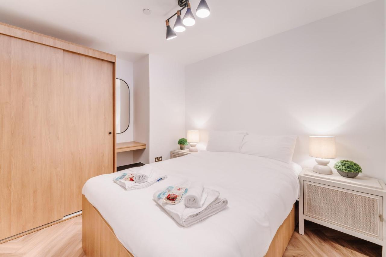 Royal House Stylish Apartments - 체스터 외부 사진