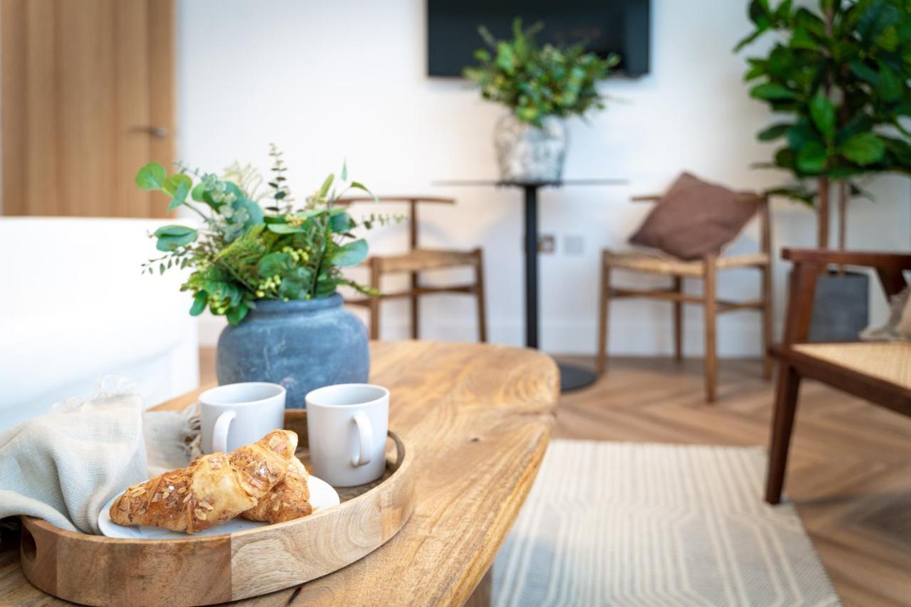 Royal House Stylish Apartments - 체스터 외부 사진