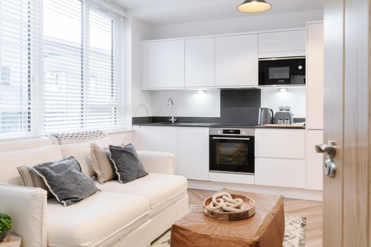 Royal House Stylish Apartments - 체스터 외부 사진