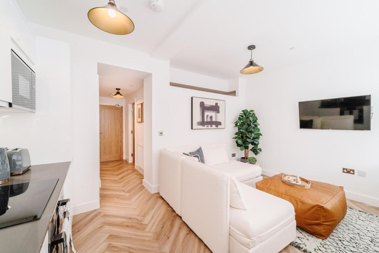 Royal House Stylish Apartments - 체스터 외부 사진