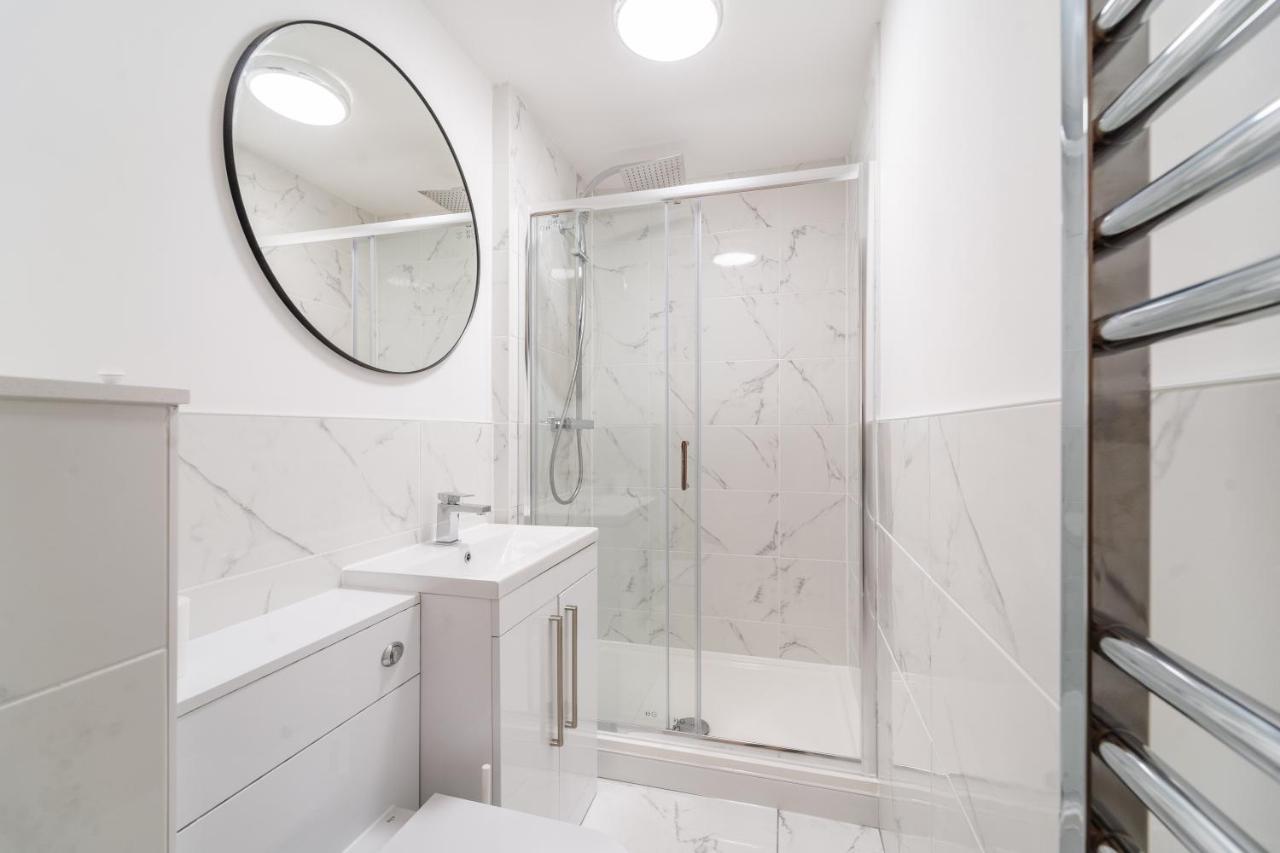 Royal House Stylish Apartments - 체스터 외부 사진