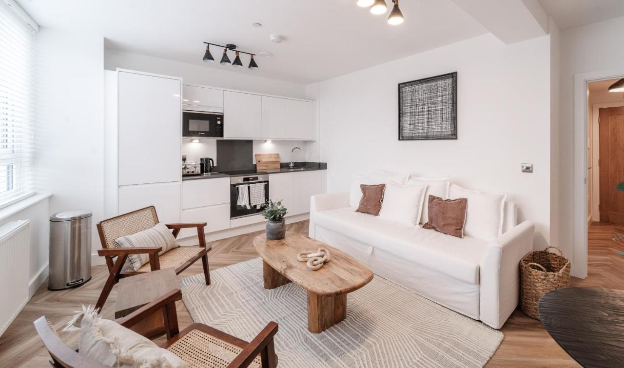 Royal House Stylish Apartments - 체스터 외부 사진