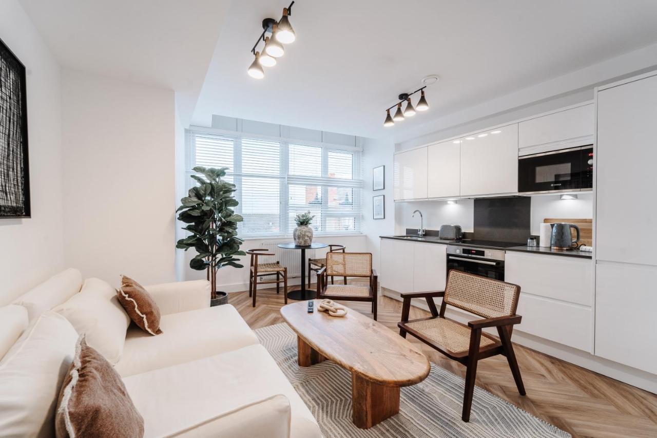 Royal House Stylish Apartments - 체스터 외부 사진
