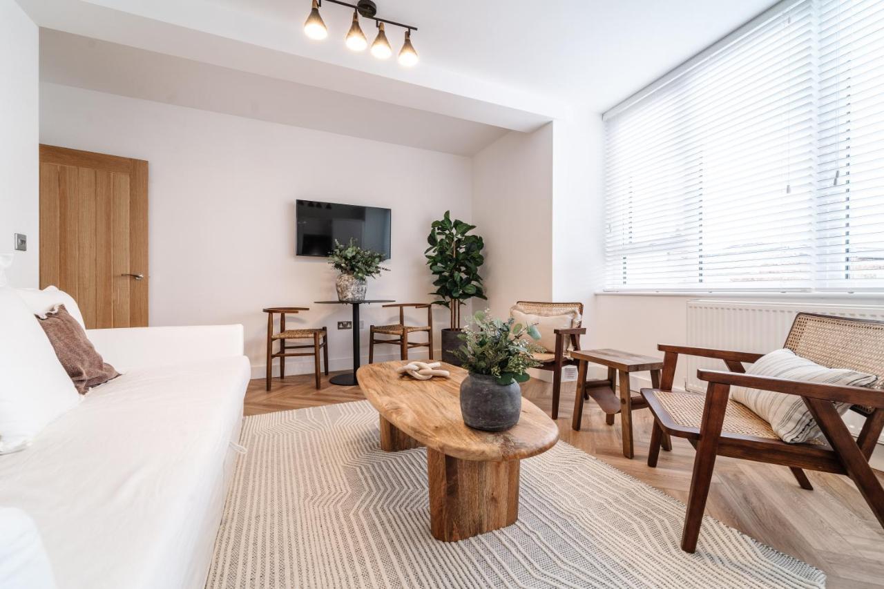 Royal House Stylish Apartments - 체스터 외부 사진